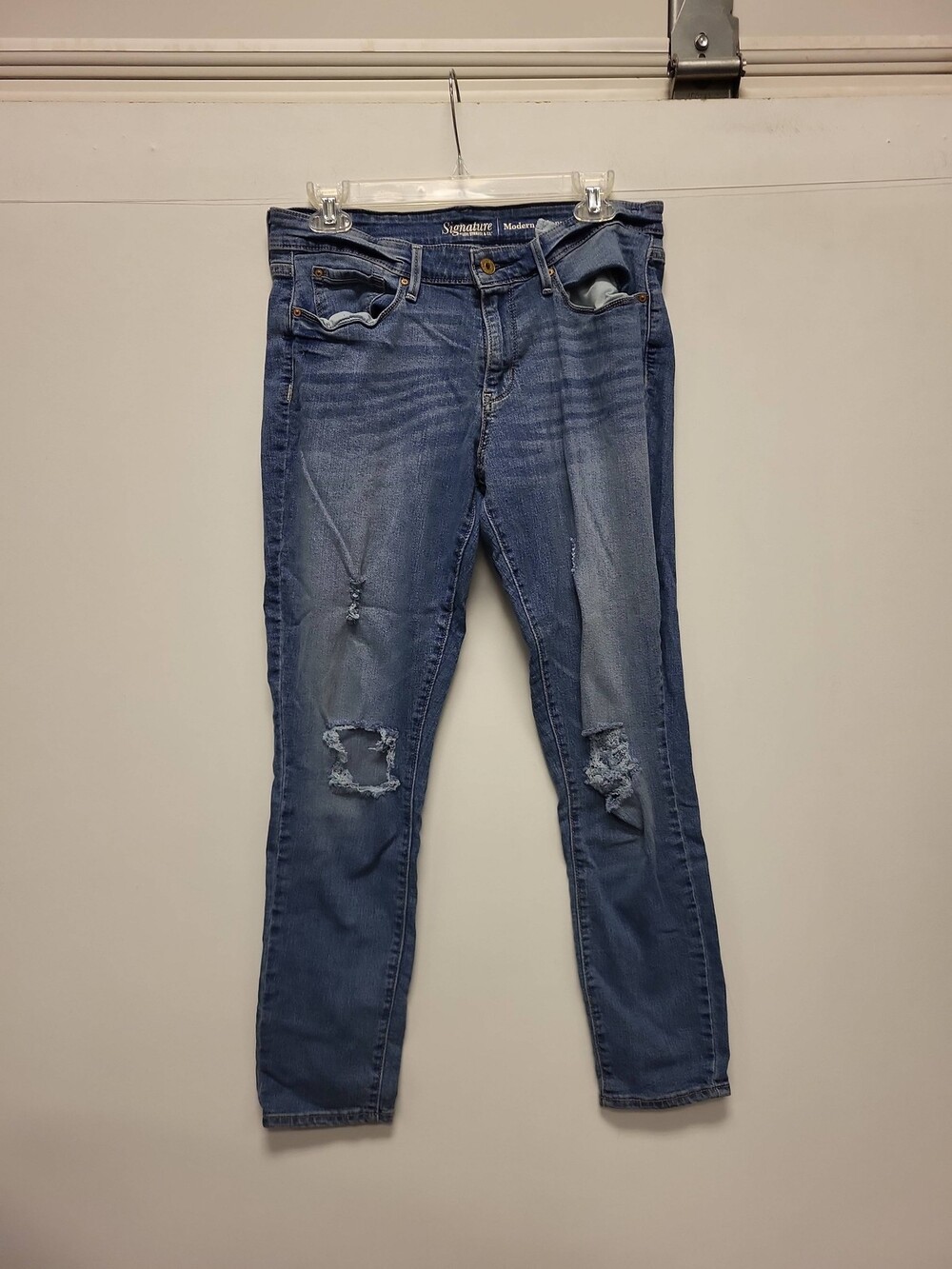 Signature Levi Strauss Modern Skinny Jeans W31 L30 Blue Denim Distressed